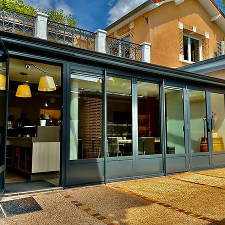 Les Loges Du Theatre Degustation Champagne Offerte Jacuzzi Sauna Jeux Velos Maison Prive 150M2 Historique 14Pers Max Emplacement Exceptionnel Et Chic, 200M De L'Avenue De Champagne, Gare, Musee, Jardins, Restaurations, Toutes Commodites Epernay Ngoại thất bức ảnh