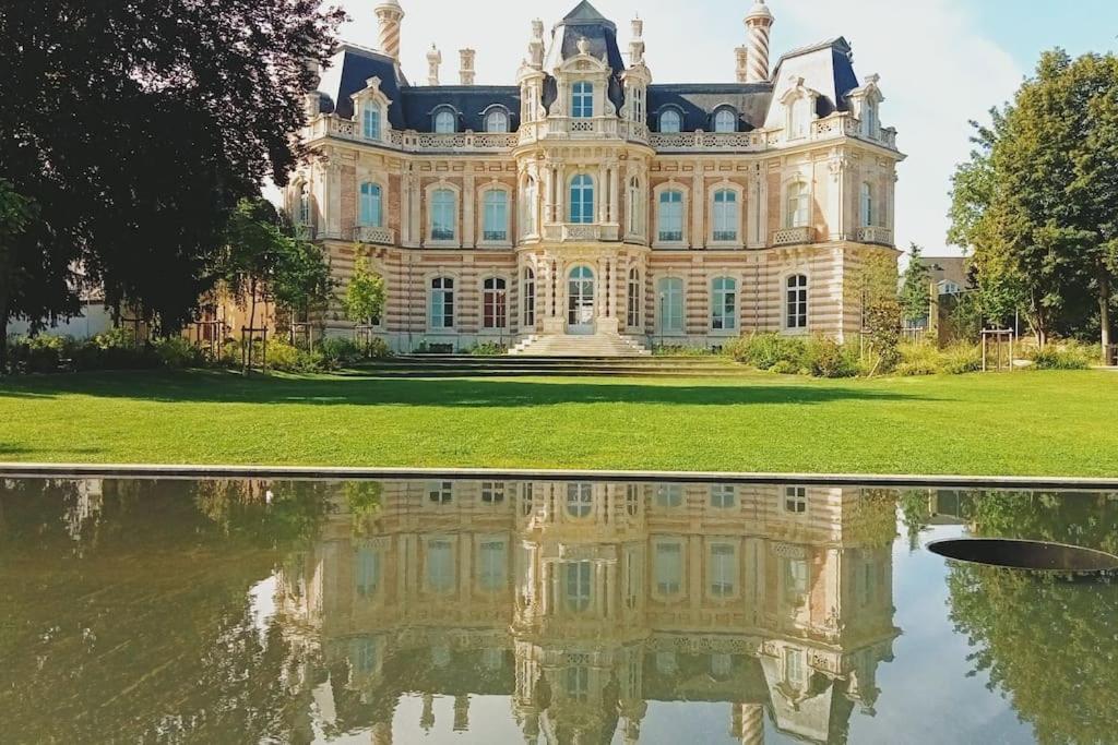 Les Loges Du Theatre Degustation Champagne Offerte Jacuzzi Sauna Jeux Velos Maison Prive 150M2 Historique 14Pers Max Emplacement Exceptionnel Et Chic, 200M De L'Avenue De Champagne, Gare, Musee, Jardins, Restaurations, Toutes Commodites Epernay Ngoại thất bức ảnh