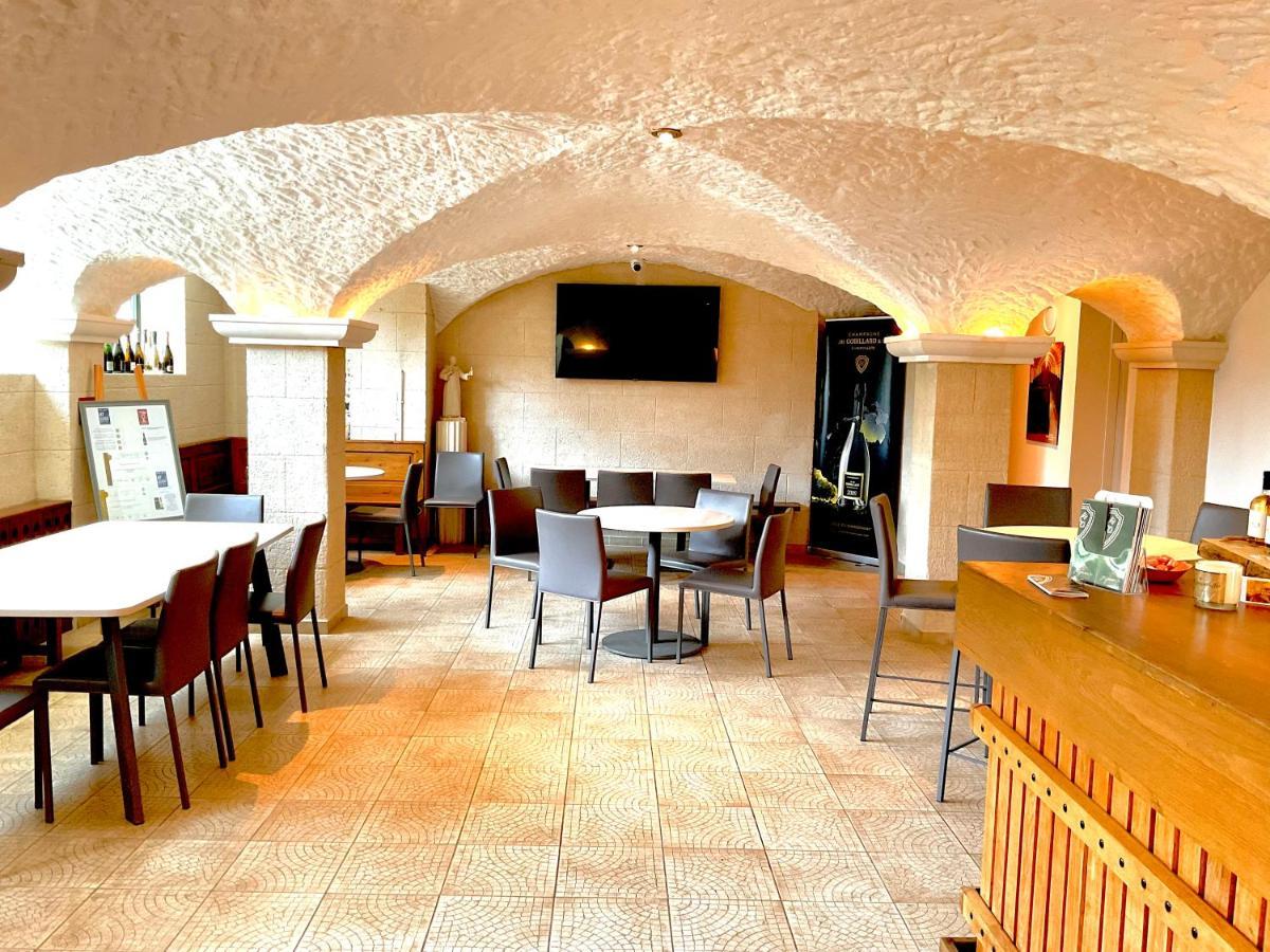 Les Loges Du Theatre Degustation Champagne Offerte Jacuzzi Sauna Jeux Velos Maison Prive 150M2 Historique 14Pers Max Emplacement Exceptionnel Et Chic, 200M De L'Avenue De Champagne, Gare, Musee, Jardins, Restaurations, Toutes Commodites Epernay Ngoại thất bức ảnh