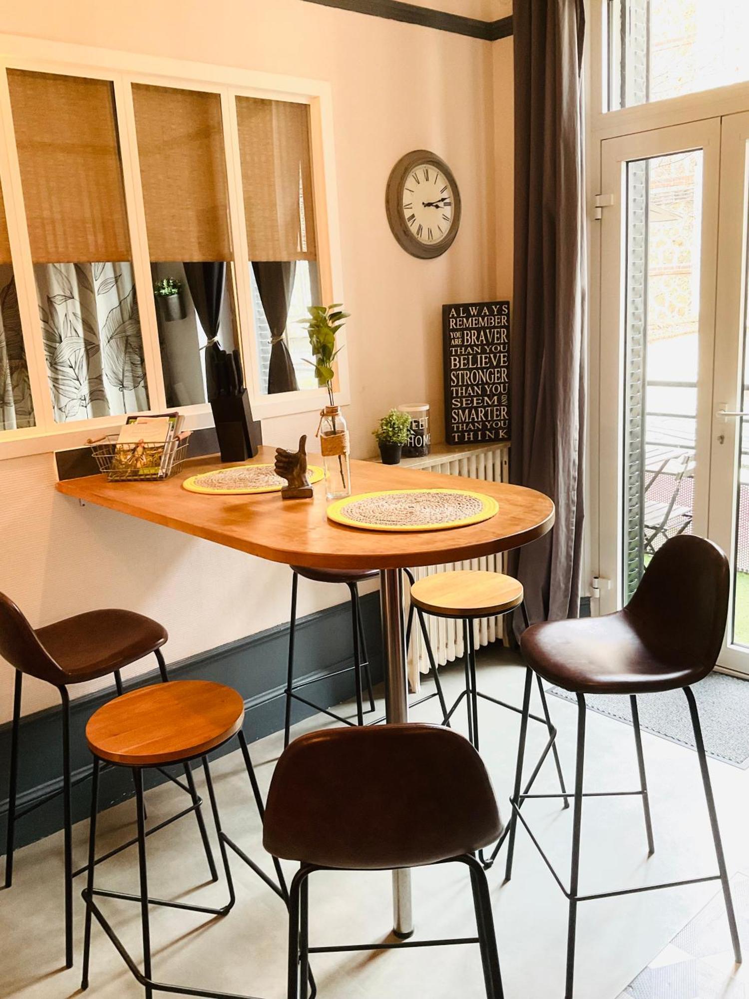 Les Loges Du Theatre Degustation Champagne Offerte Jacuzzi Sauna Jeux Velos Maison Prive 150M2 Historique 14Pers Max Emplacement Exceptionnel Et Chic, 200M De L'Avenue De Champagne, Gare, Musee, Jardins, Restaurations, Toutes Commodites Epernay Ngoại thất bức ảnh
