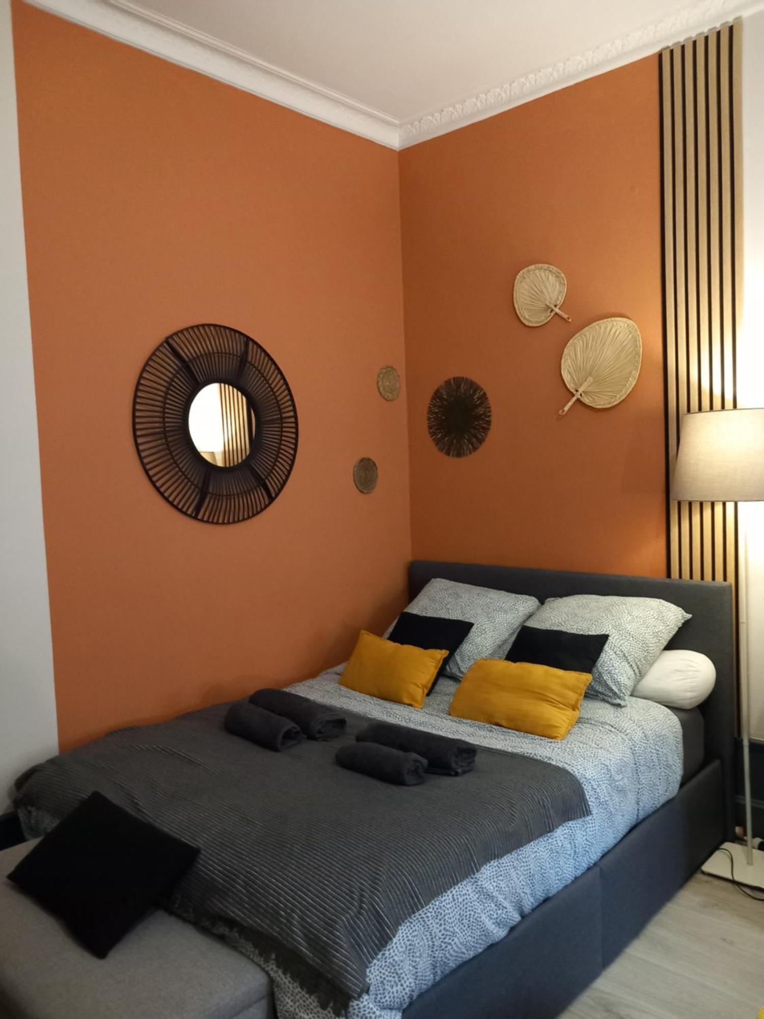 Les Loges Du Theatre Degustation Champagne Offerte Jacuzzi Sauna Jeux Velos Maison Prive 150M2 Historique 14Pers Max Emplacement Exceptionnel Et Chic, 200M De L'Avenue De Champagne, Gare, Musee, Jardins, Restaurations, Toutes Commodites Epernay Ngoại thất bức ảnh