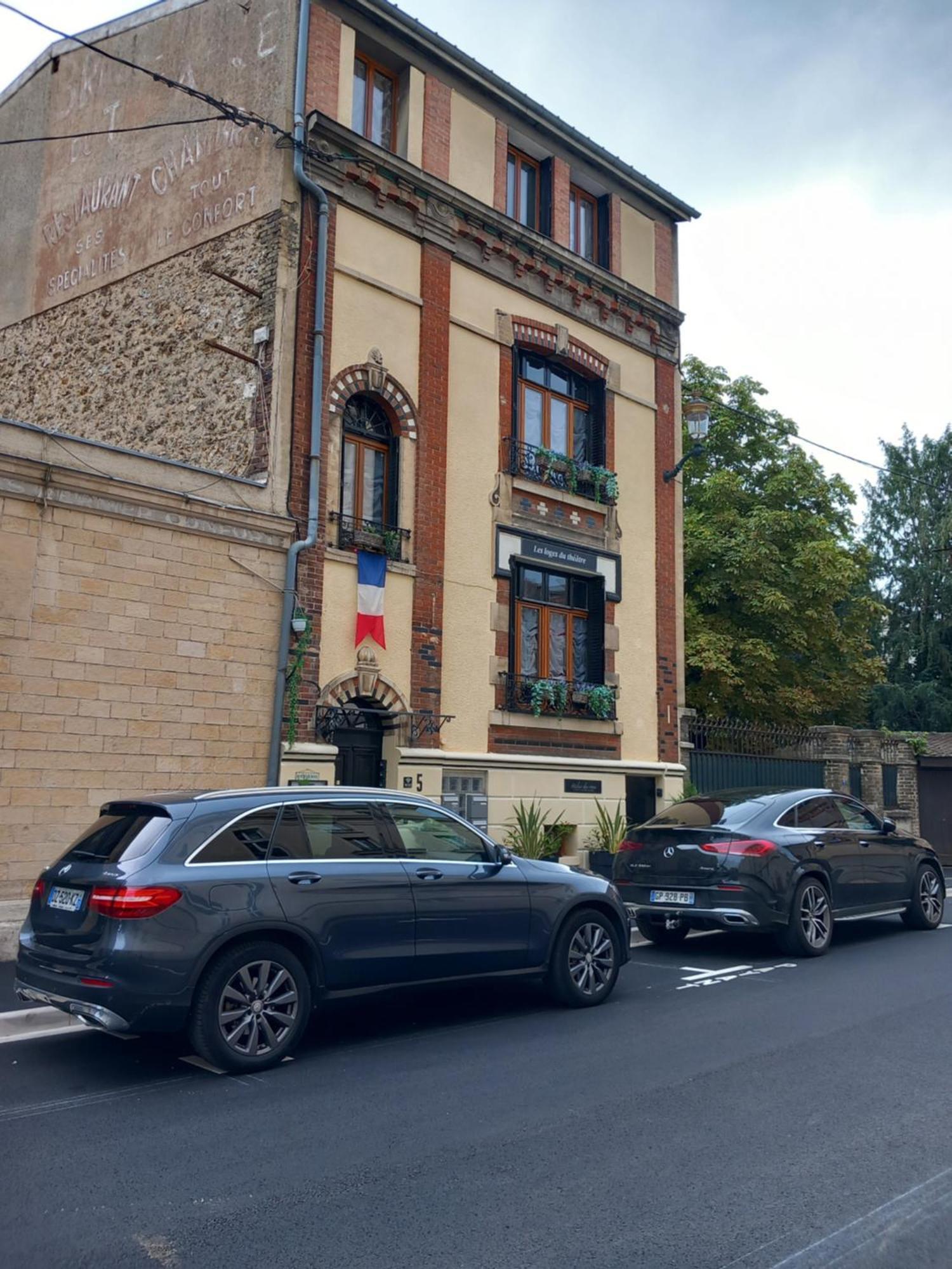 Les Loges Du Theatre Degustation Champagne Offerte Jacuzzi Sauna Jeux Velos Maison Prive 150M2 Historique 14Pers Max Emplacement Exceptionnel Et Chic, 200M De L'Avenue De Champagne, Gare, Musee, Jardins, Restaurations, Toutes Commodites Epernay Ngoại thất bức ảnh