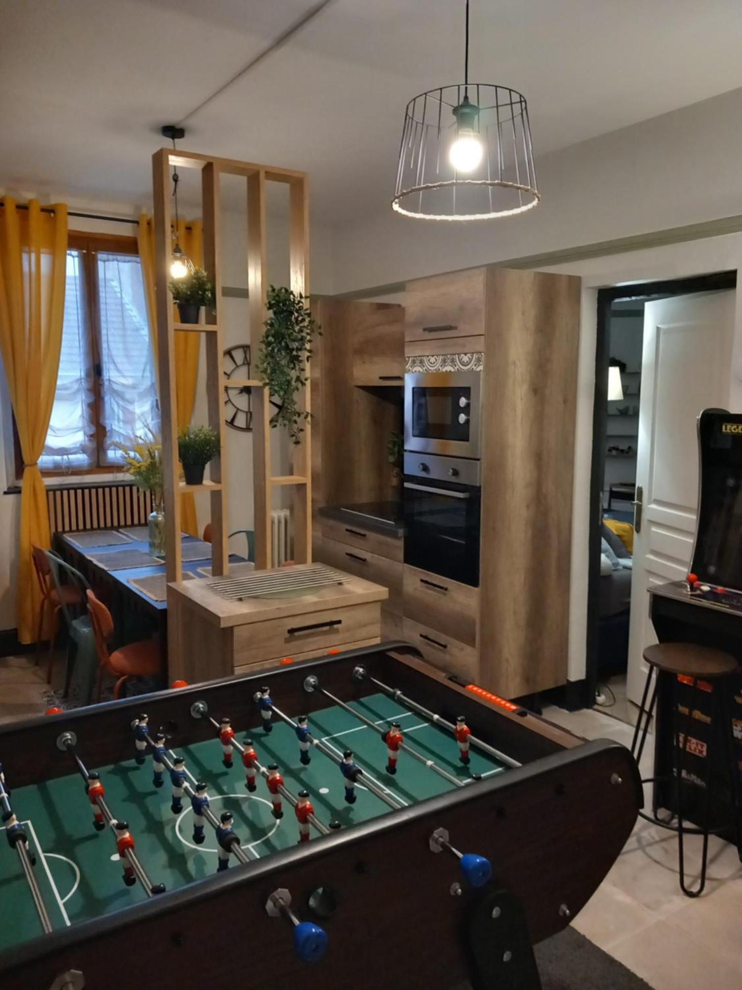 Les Loges Du Theatre Degustation Champagne Offerte Jacuzzi Sauna Jeux Velos Maison Prive 150M2 Historique 14Pers Max Emplacement Exceptionnel Et Chic, 200M De L'Avenue De Champagne, Gare, Musee, Jardins, Restaurations, Toutes Commodites Epernay Ngoại thất bức ảnh