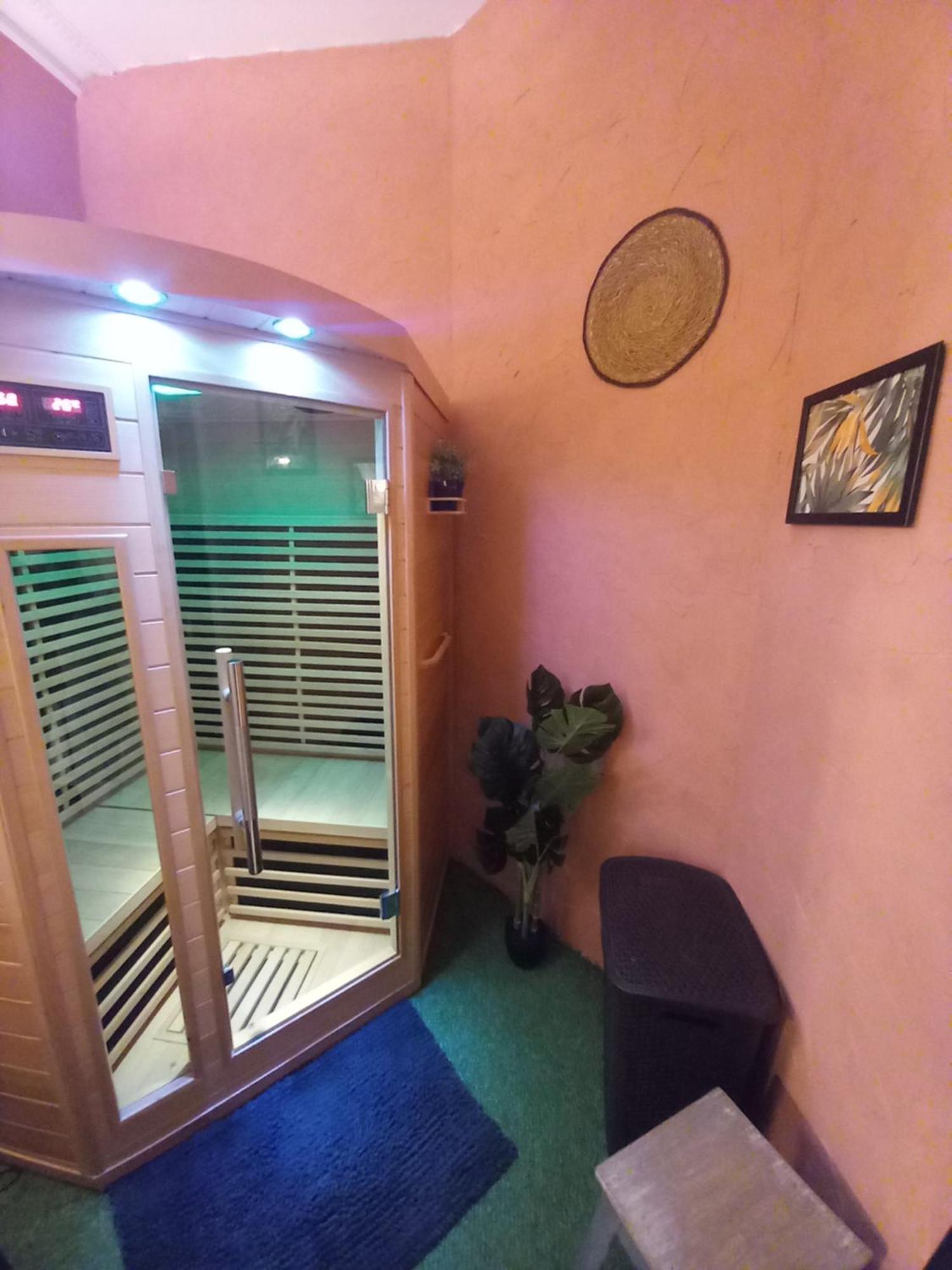 Les Loges Du Theatre Degustation Champagne Offerte Jacuzzi Sauna Jeux Velos Maison Prive 150M2 Historique 14Pers Max Emplacement Exceptionnel Et Chic, 200M De L'Avenue De Champagne, Gare, Musee, Jardins, Restaurations, Toutes Commodites Epernay Ngoại thất bức ảnh