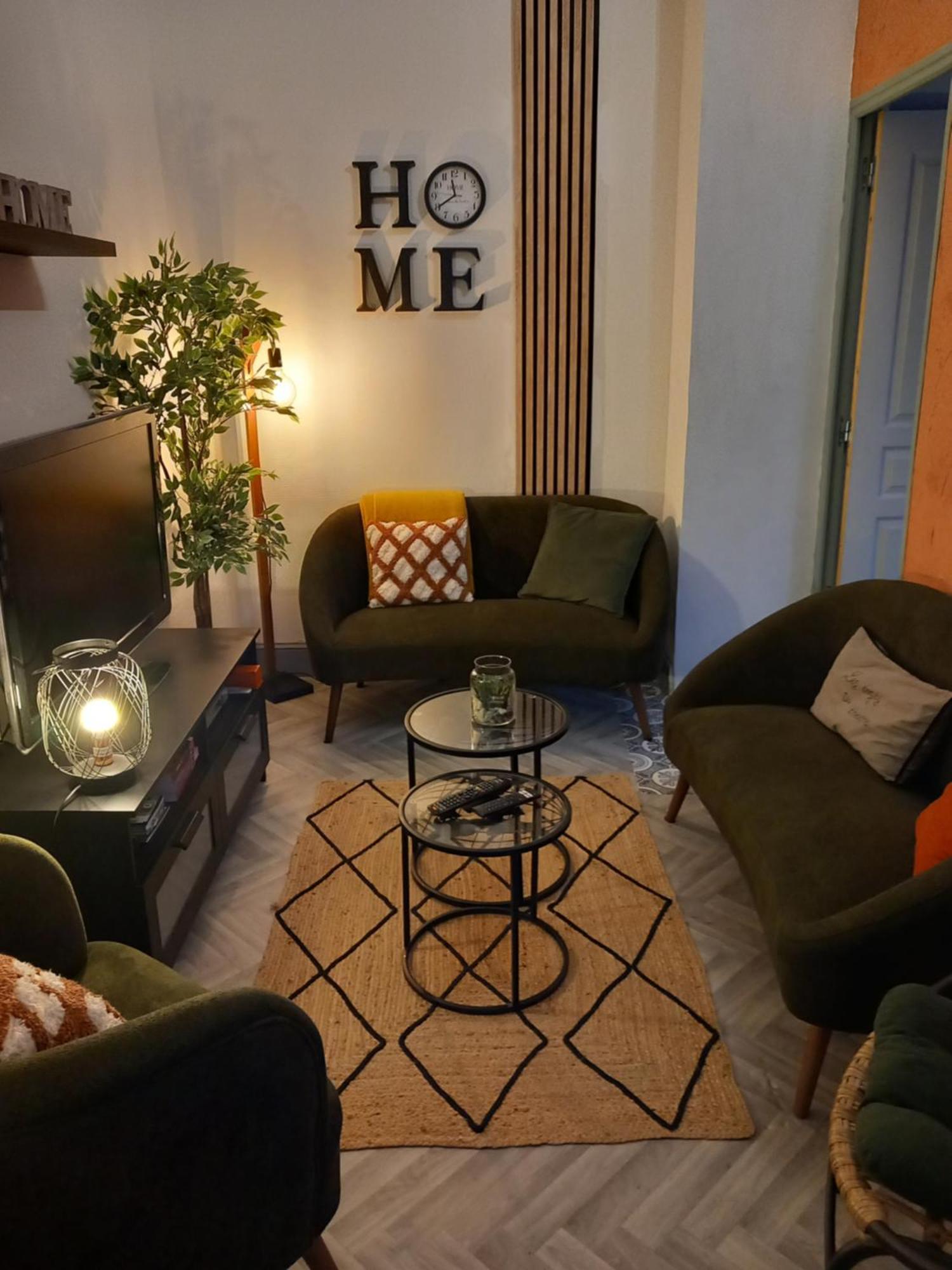 Les Loges Du Theatre Degustation Champagne Offerte Jacuzzi Sauna Jeux Velos Maison Prive 150M2 Historique 14Pers Max Emplacement Exceptionnel Et Chic, 200M De L'Avenue De Champagne, Gare, Musee, Jardins, Restaurations, Toutes Commodites Epernay Ngoại thất bức ảnh