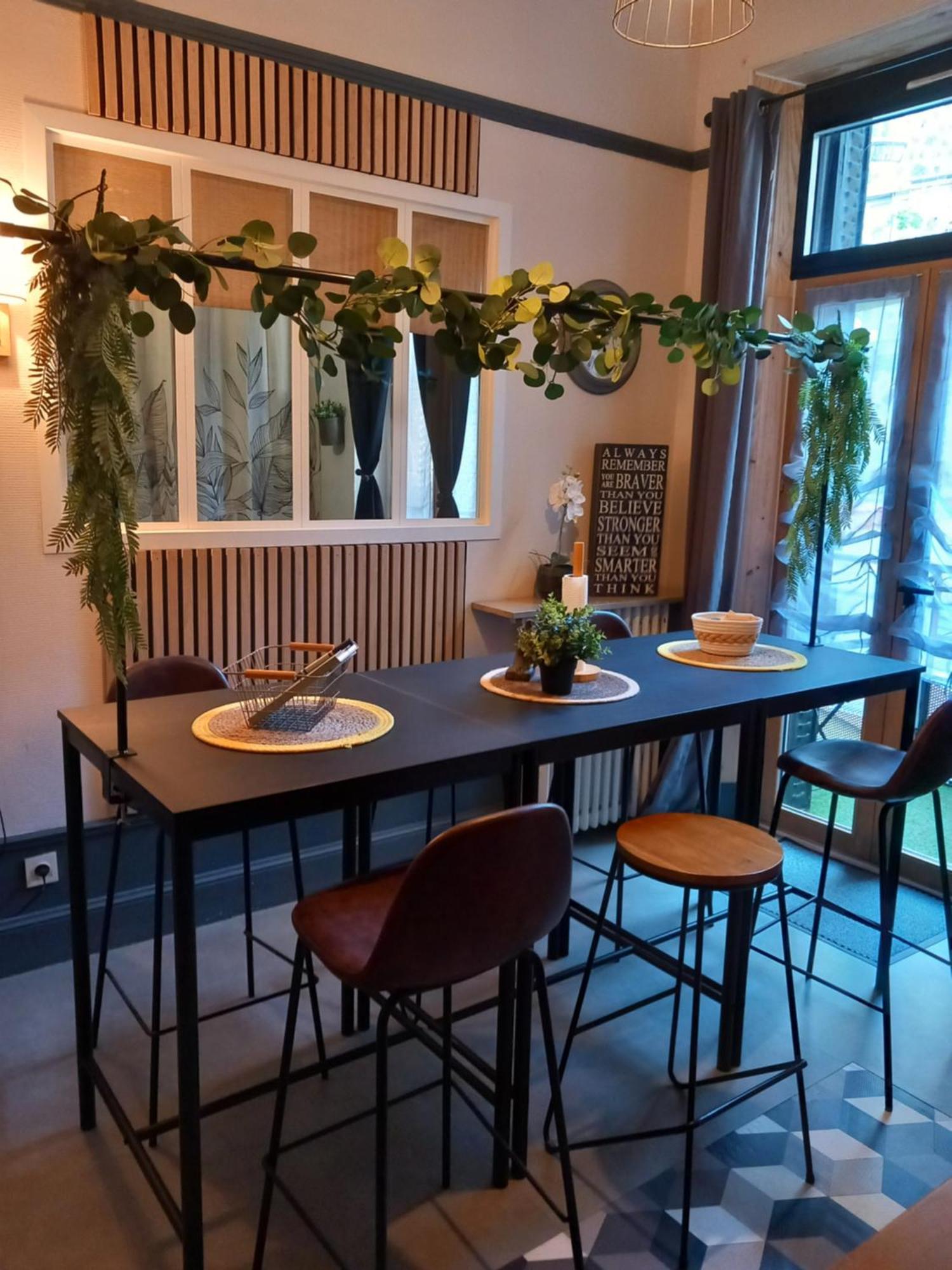 Les Loges Du Theatre Degustation Champagne Offerte Jacuzzi Sauna Jeux Velos Maison Prive 150M2 Historique 14Pers Max Emplacement Exceptionnel Et Chic, 200M De L'Avenue De Champagne, Gare, Musee, Jardins, Restaurations, Toutes Commodites Epernay Ngoại thất bức ảnh